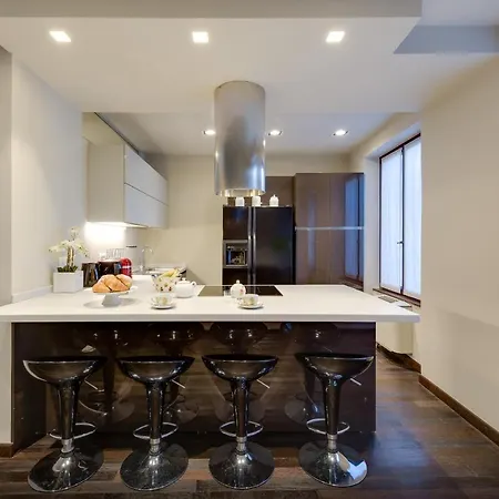 Palazzo Duomo In Center Udine